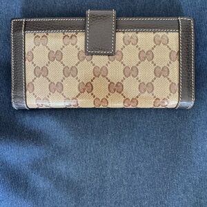 Gucci Brown and Tan Continental Wallet Authentic